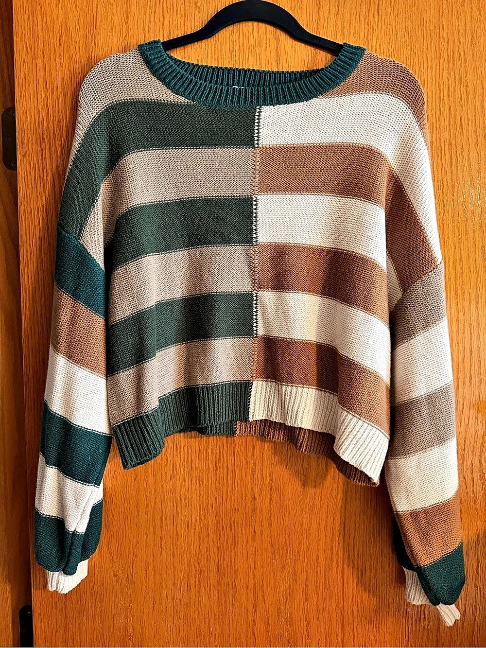LELIS Color Block Cropped Sweater Size Small